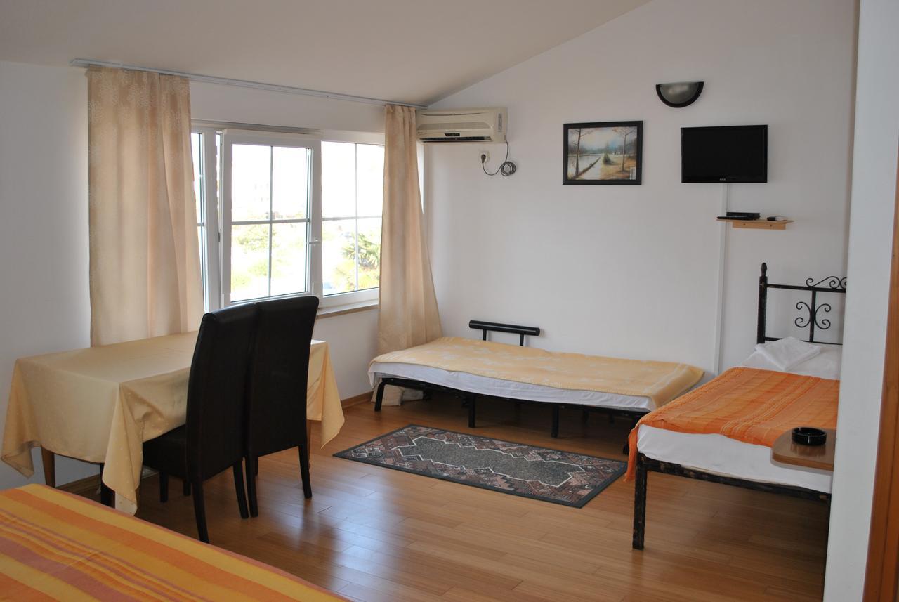 Promenade Bed and Breakfast Medulin Exteriör bild