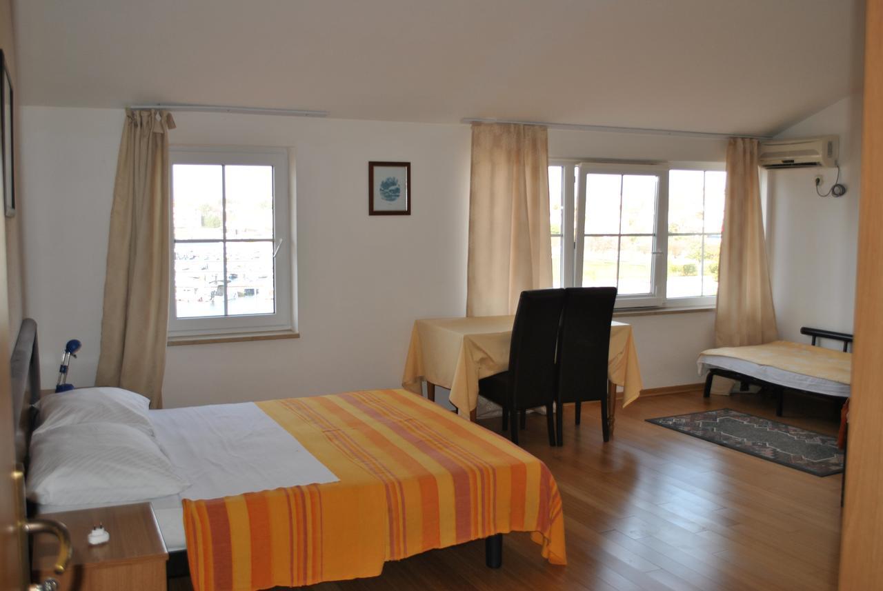 Promenade Bed and Breakfast Medulin Exteriör bild